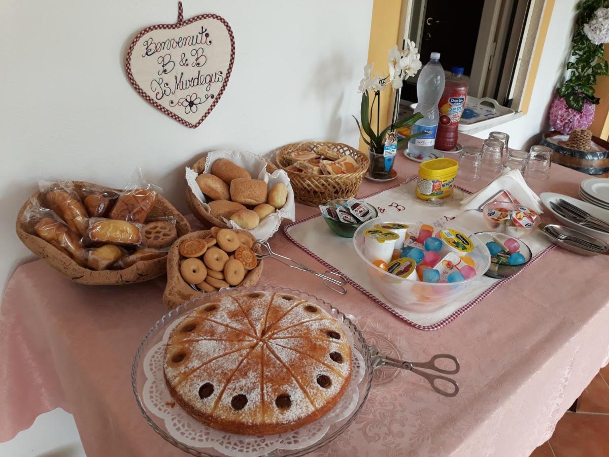 B&B Is Murdegus Тортоли Экстерьер фото